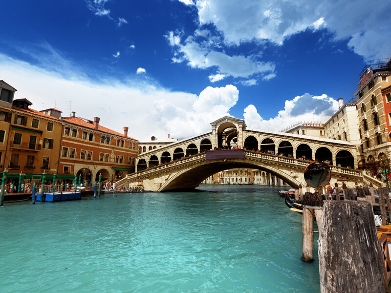 Comfort İtalya Turu İzmir Kalkışlı Corendon Hava Yolları ile 7 Gece - Ekstra Turlar Dahil NAP- BGY - 2026 Dönemi - 1130