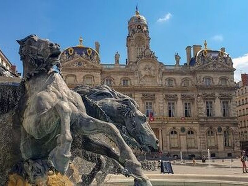 Otobüs İle Büyük Avrupa Masalı İzmir Hareketli-1176