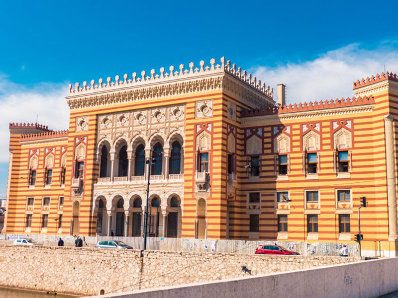 Vizesiz İzmir Hareketli Uçaklı Balkan Masalı Turu (Ekstra Turlar Dahil) 7 Gece Belgrad Gidiş Dönüş 5 Ülke