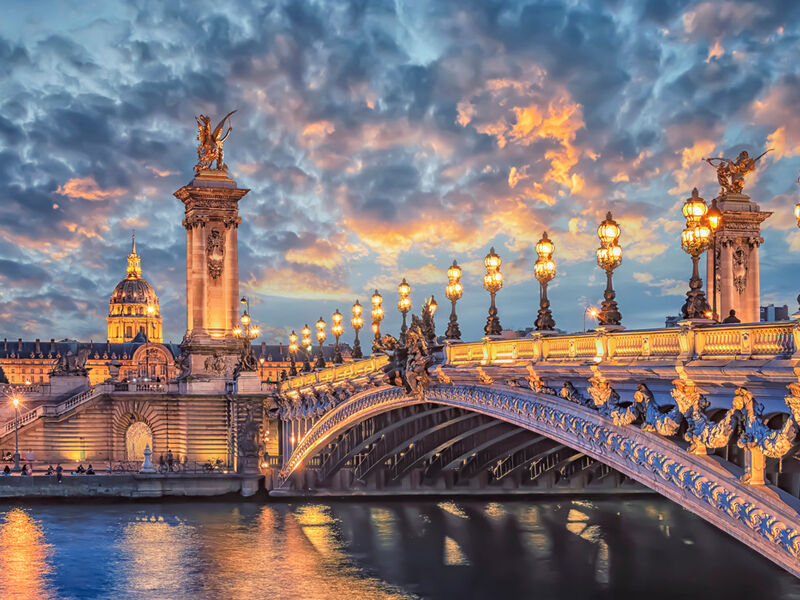 İzmir`den Direket Hareket Görkemli Üçlü Benelüx & Fransa & Almanya 7 Gece - SuxExpress ile 28 Aralık (Yılbaşı Özel) AT1234