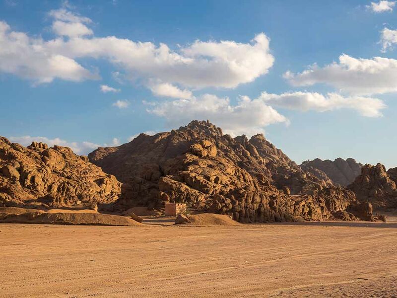 Baştanbaşa Mısır Masalı (Hurghada – Kahire – Sharm) 30 Nisan Hareketli 8 Gece – 9 Gün (7 Gece Otel Konaklaması) -1196