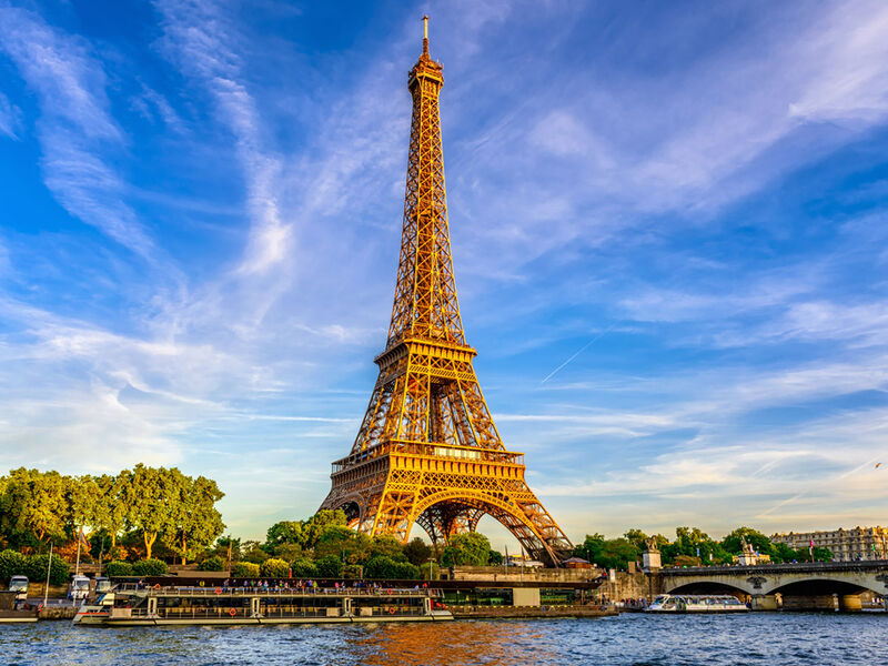 Comfort Benelux & Paris & Almanya Turu Pegasus Hava Yolları ile 7 Gece Ekstra Turlar Dahil ORY- AMS - 1139