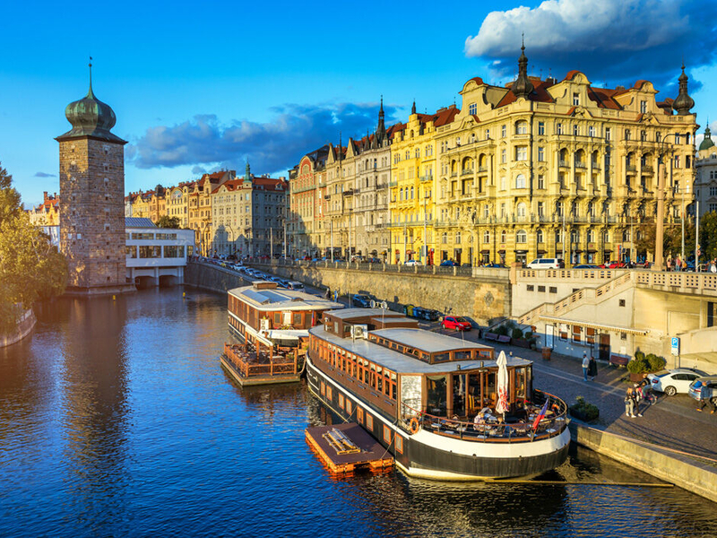 Uçaklı Orta Avrupa Masalı Turu Ajet Havayolları ile -1189 7 Gece 8 Gün 2026 Dönemi