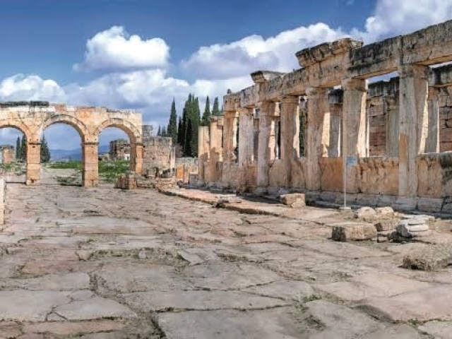 İkonik Salda Gölü Pamukkale Çeşme Alaçatı Turu | 1 Gece Konaklamalı İstanbul-Bursa Çıkışlı - GT-124