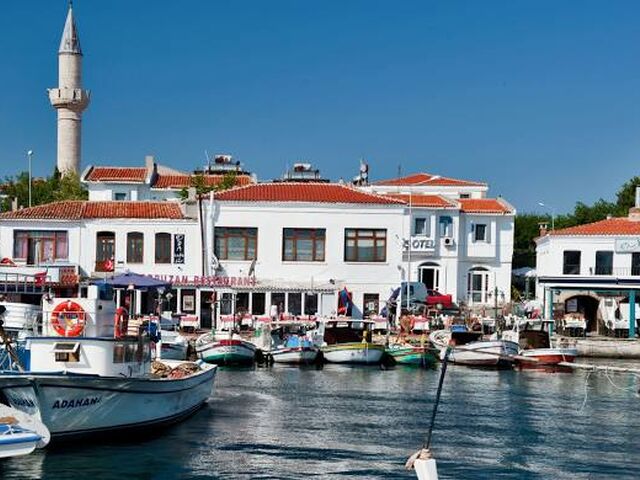 İkonik Marmara'nın Tarihi Başkentleri Turu (Kazdağları Jeep Safari ve Ayvalık Tekne Turu) |4 Gece Konaklama Uçaklı İzmir Havalimanı Çıkışlı Kurban Bayramı Özel GT-045