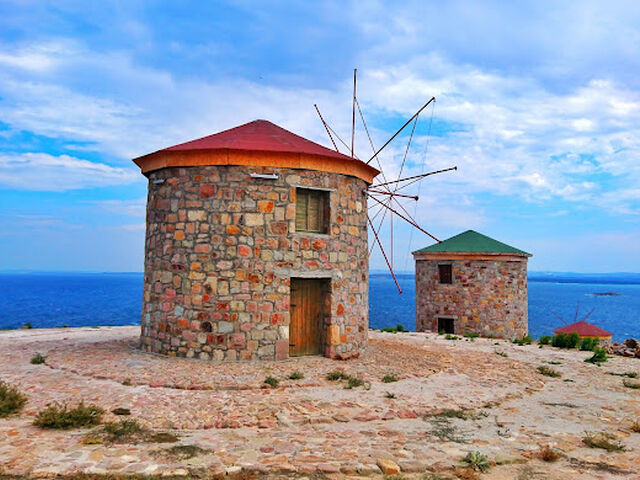 İkonik Marmara'nın Tarihi Başkentleri Turu (Kazdağları Jeep Safari ve Ayvalık Tekne Turu) |4 Gece Konaklama Uçaklı İzmir Havalimanı Çıkışlı Kurban Bayramı Özel GT-045