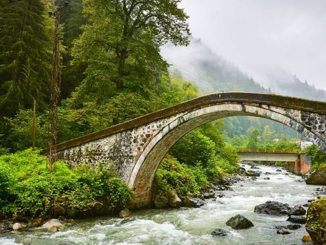 İkonik Karadeniz Yaylalar ve Batum Turu | 3 Gece Konaklamalı Uçaklı İstanbul Çıkışlı Kurban Bayramı Özel