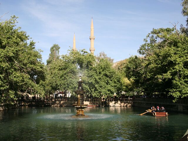 İkonik Gap Turu|3 Gece Konaklamalı Uçaklı İzmir Çıkışlı Gaziantep Başlar Diyarbakır Biter Ramazan Bayramı Özel - GT-009