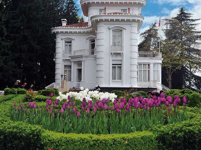 İkonik Karadeniz Yaylalar ve Batum Turu | 3 Gece Konaklamalı Uçaklı İstanbul Çıkışlı Kurban Bayramı Özel