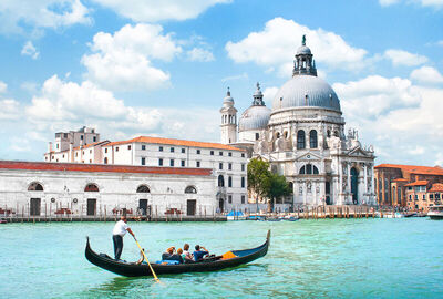 İzmir`den Direkt Hareket Görkemli Büyük İtalya 8 Gece - SunExpress Hava Yolları ile 20 Mart (Ramazan Bayramı Özel) AT1242