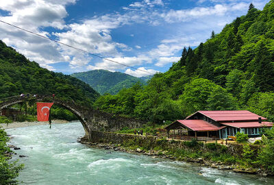 İkonik Kafkaslardan Karadeniz’e Turu | 4 Gece Konaklamalı Uçaklı İstanbul Çıkışlı Kurban Bayramı Özel 27 Mayıs Hareketli - GT-015 